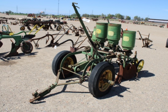 15243-JOHN DEERE 2-ROW LISTER PLANTER