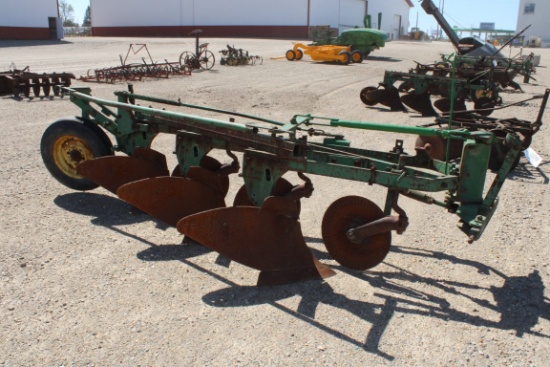 15288-JOHN DEERE 145 3 BTM PLOW