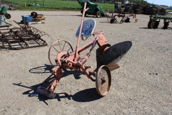 15308-1 BTM SULKY PLOW