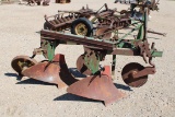 15380-JOHN DEERE 2 BTM 3PT PLOW
