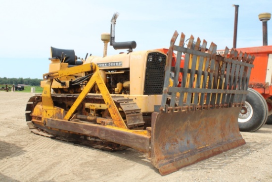 29443-JOHN DEERE 1010 CRAWLER