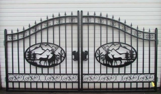 20' BI-PARTING WROUGHT IRON GATE - w/ DEER ARTWORK CENTER