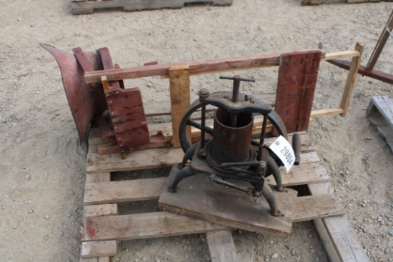 29854-CAST IRON GRINDER