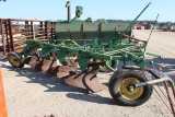 32772-JOHN DEERE 4 BTM PLOW