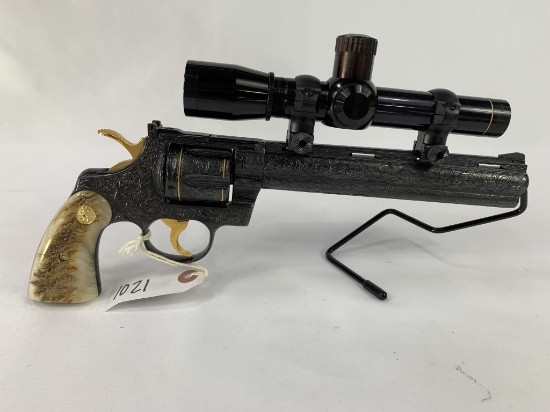 1021-COLT PYTHON HUNTER