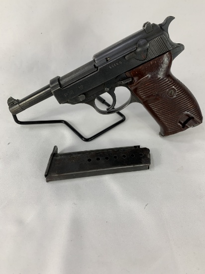 1223-GERMAN LUGER P-38