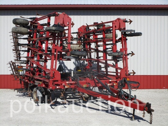 Case IH Tiger Mate 2 Field Cultivator