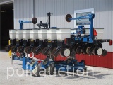 Kinze 3500 Planter w/ Monitor and Parts