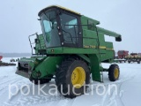 JD 7720 Combine