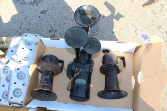 30037 -(3) ANTIQUE AUTO HORNS