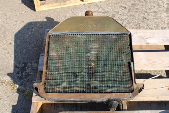 30043 -FORD RADIATOR