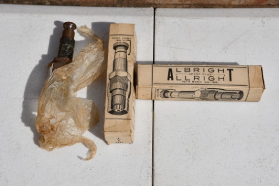 30927- (2) NOS ALBRIGHT SPARK PLUGS