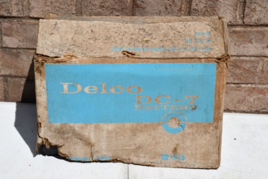 31120- NOS DELCO BATTERY