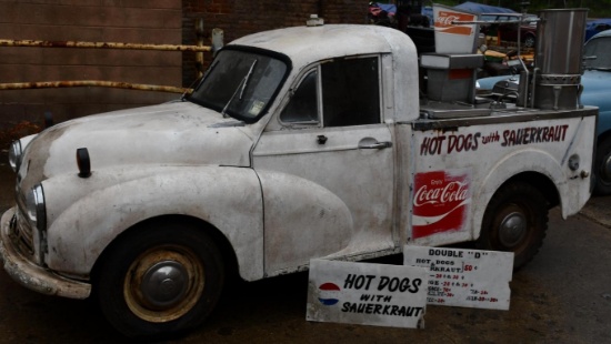 4733-(1960) MORRIS MINOR HOT DOG TRUCK