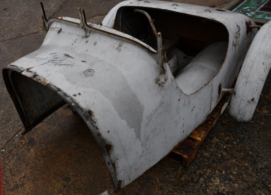 4737-BUGATTI BODY
