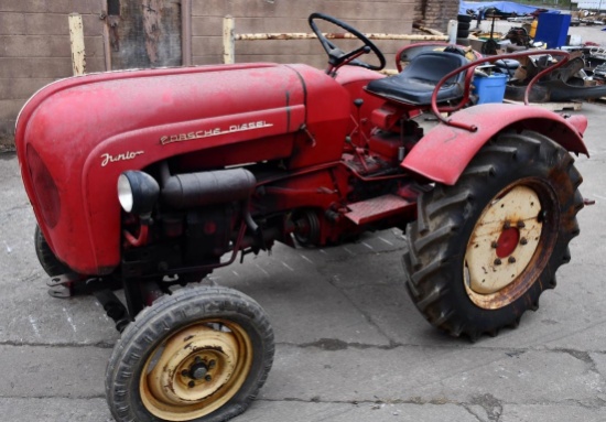 4811-(1960) PORSCHE JUNIOR TRACTOR
