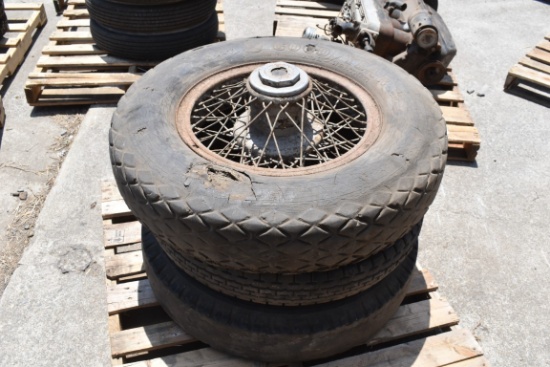 30318- (3) LINCOLN RIMS