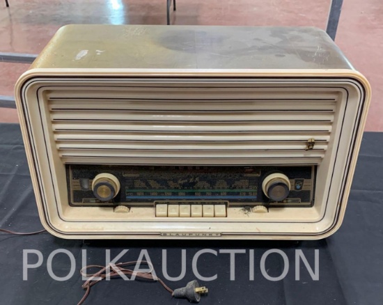 Large Sultan Radio