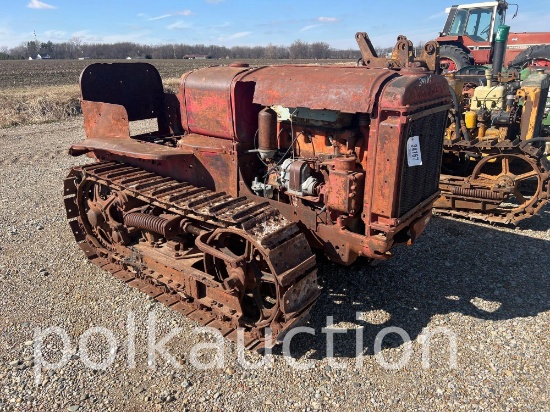 MCCORMICK DEERING CRAWLER