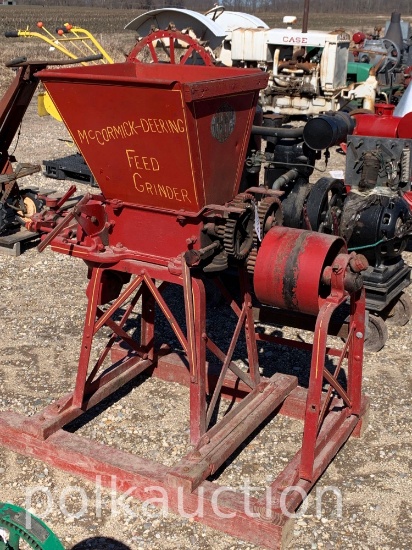 McCORMICK DEERING GRINDER