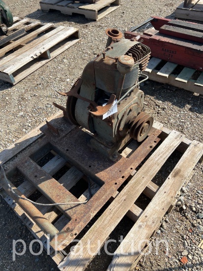 GREY UPRIGHT ENGINE