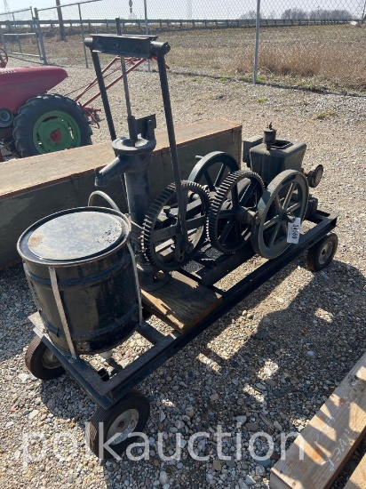 GREEN ENGINE w/ PUMP