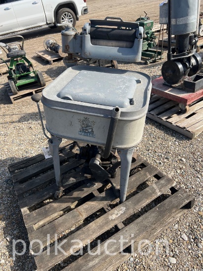 MAYTAG WASHER