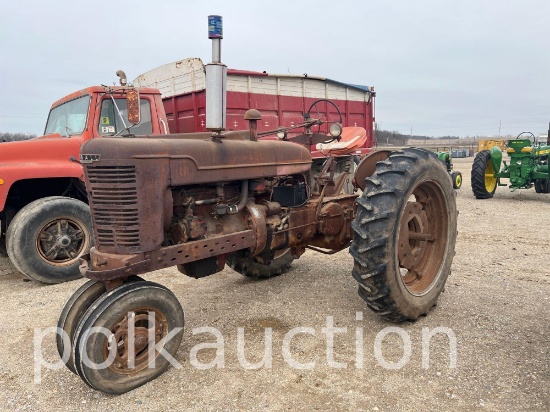 FARMALL M