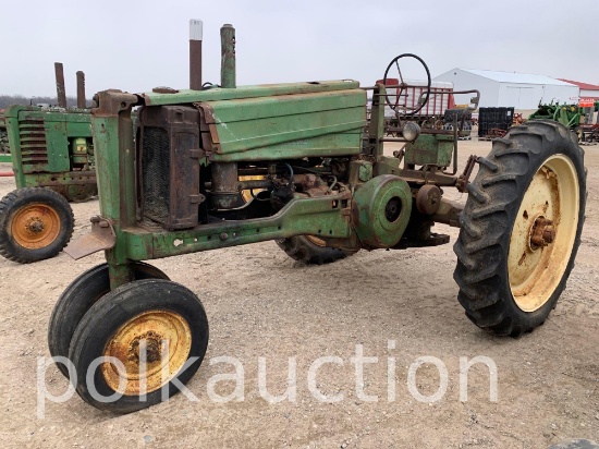 JOHN DEERE B