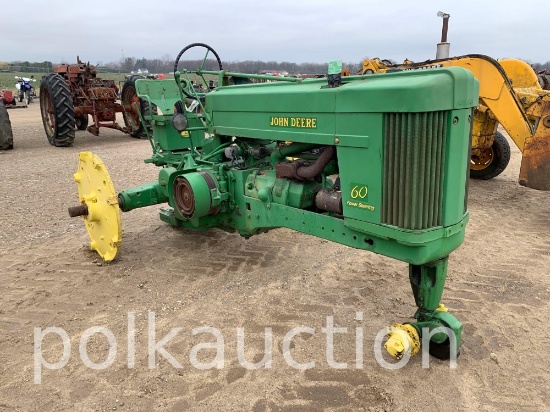 JOHN DEERE 60 PARTS TRACTOR