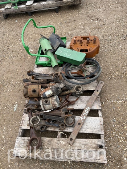 PALLET OF MISC. TRACTOR PARTS