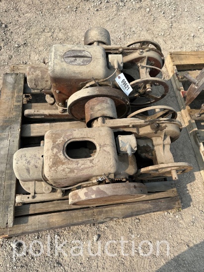 (2) INTERNATIONAL 1.5-2.5 HP PUMP JACK ENGINES