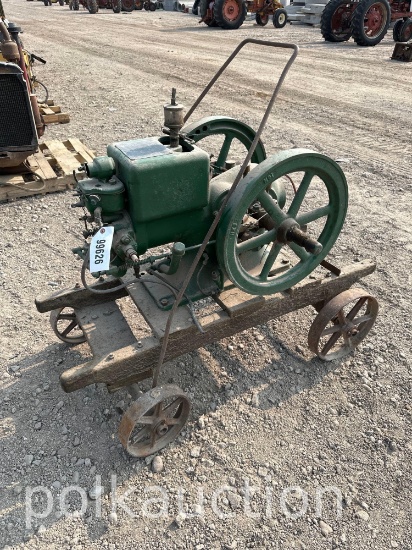 INTERNATIONAL 1.5 HP ENGINE ON TRUCKS