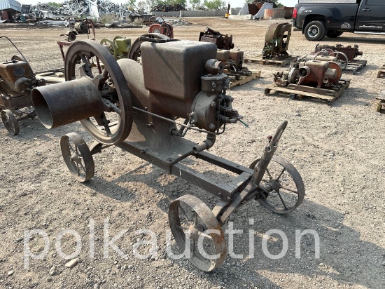 INTERNATIONAL 6HP ENGINE ON TRUCKS