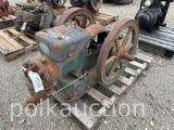 39255-FAIRBANKS MORRIS HIT & MISS ENGINE