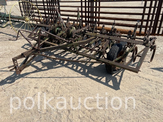 1075-JOHN DEERE CC FIELD CULTIVATOR