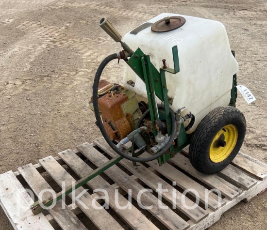 1142-JOHN DEERE 5B SPRAYER