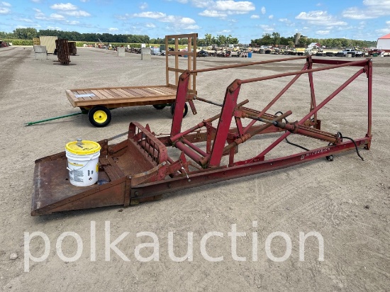 1181-McCORMICK LOADER