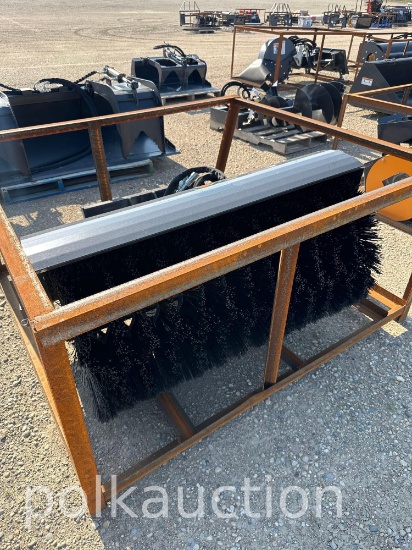 38622-SKID STEER MINI HYDRAULIC ANGLE BROOM