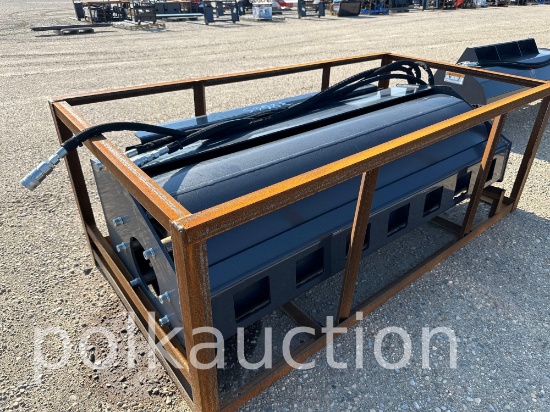 38665-SKID STEER VIBRATORY ROLLER
