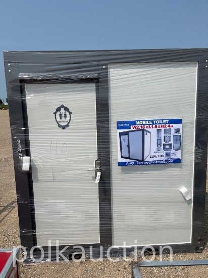39144-MOBILE TOILET