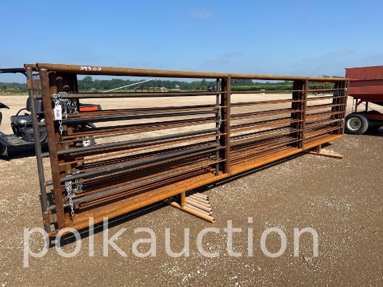 39302-(7) 24' CATTLE w/ 8' GATE