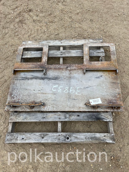 39832-SKID STEER FRAME w/ GUARD