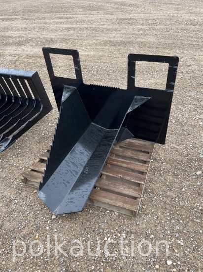 39872-SKID STEER SPADE BUCKET