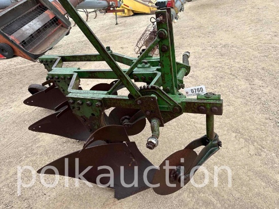 760-JOHN DEERE 3 BOTTOM 3 POINT PLOW