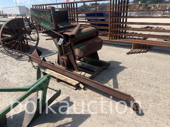 863-JOHN DEERE FANNING MILL