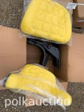39224-NEW TRACTOR SEAT