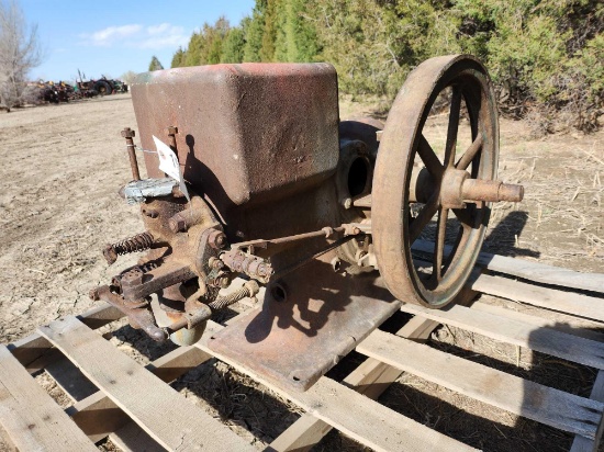 McCORMICK DEERING 3 HP ENGINE