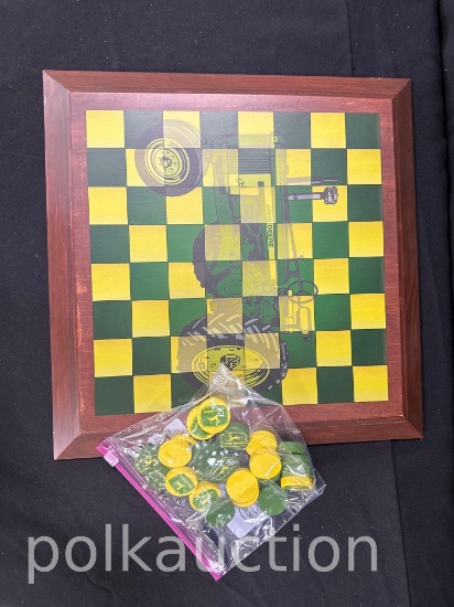 109-JOHN DEERE CHECKERS SET