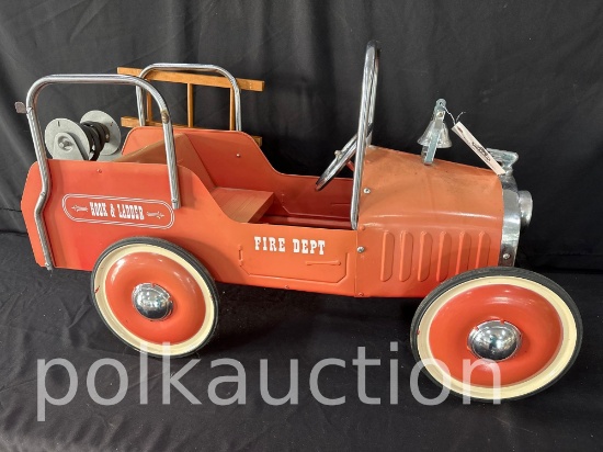 185-FIRE TRUCK PEDAL CAR